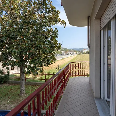 Lejlighed Private Parking, With Hill View